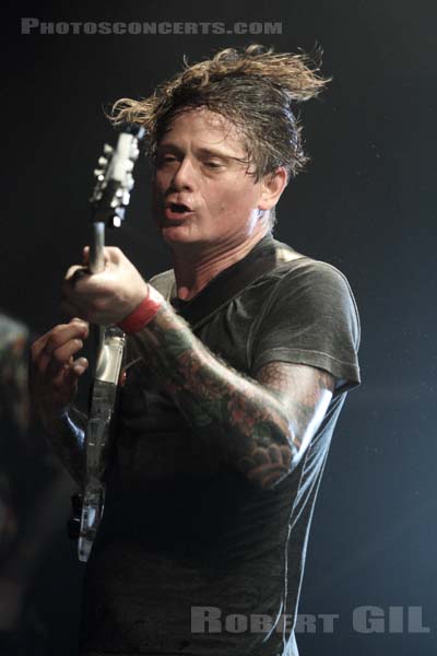 THEE OH SEES - 2013-07-20 - PARIS - CentQuatre - 